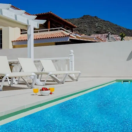 فيلة Espaciosa Con La Piscina Privada